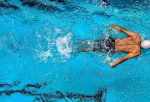 ¿Ayuda la natación a desarrollar músculo?
