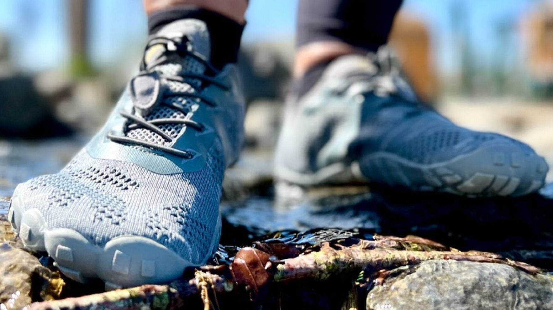Correr con zapatillas minimalistas: beneficios y recomendaciones