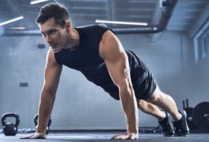 Ejercicio de tríceps: cómo hacer push ups invertidos