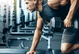 Ejercicios aeróbicos con mancuernas para mejorar tu resistencia y tonificar músculos