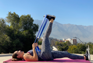Ejercicios con cinta de estiramiento: Mejora tu flexibilidad y movilidad.