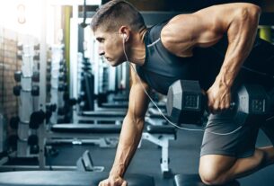 Ejercicios para trabajar los músculos en el tríceps press.