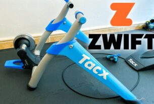 Entrenamiento de ciclismo en interior con el smart trainer Zwift Hub.