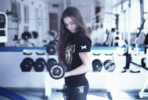 Entrenamiento de pesas para boxeo: Mejora tu potencia y resistencia física.