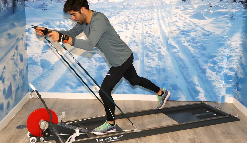 Entrenamiento en máquina de esquí de fondo: ¡Mejora tu resistencia y quema calorías!