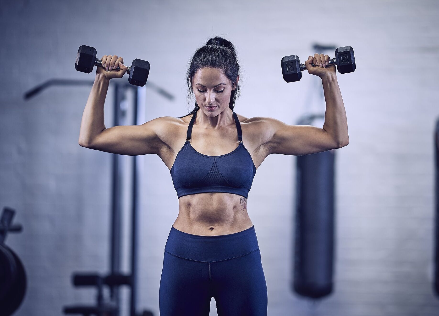 Grupos musculares trabajados en diferentes tipos de dominadas