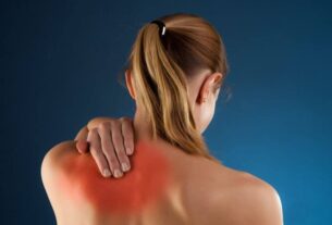 ¿Por qué suenan los hombros al levantar pesas sin dolor?