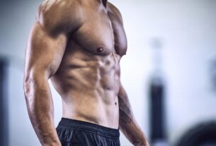 ¿Pueden las flexiones eliminar la grasa en el pecho masculino?